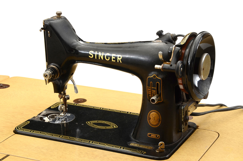 1950s Singer Sewing Machine Table