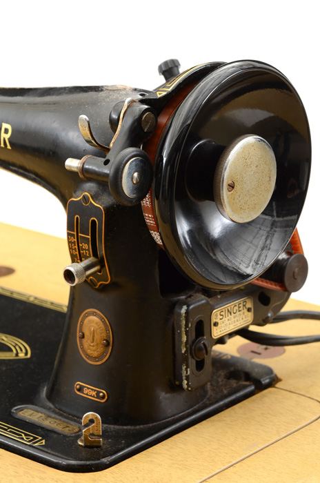 1950s Singer Sewing Machine Table