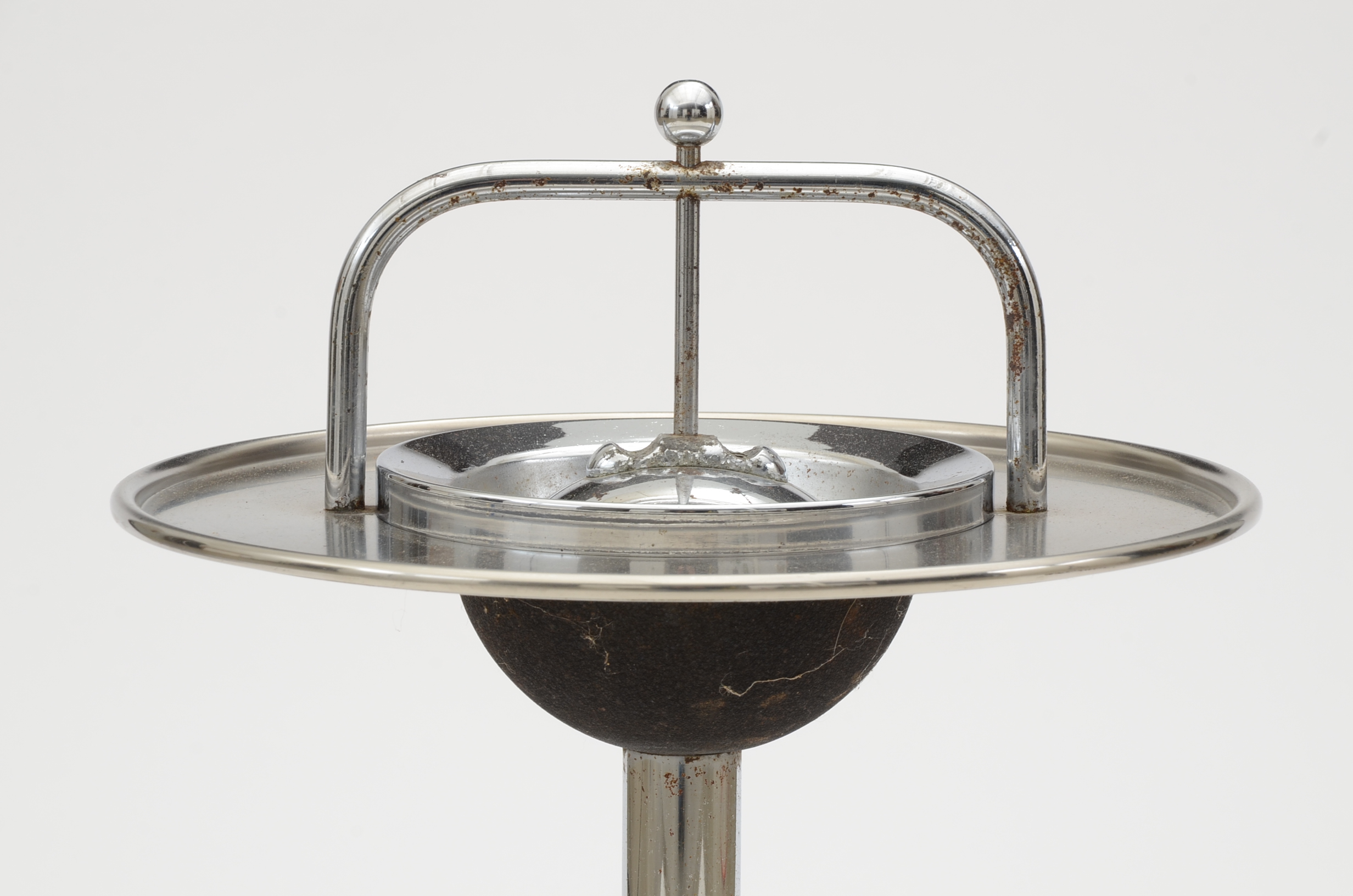 Chrome Cigarette Stand