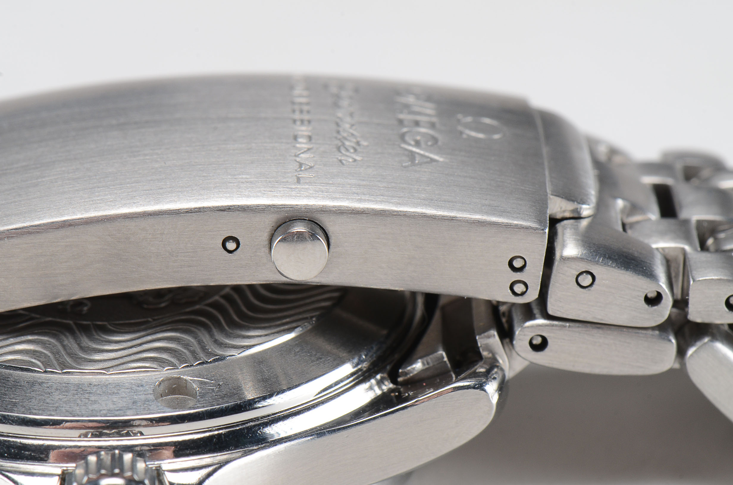 Omega Seamaster Professional Mid Size Automatic Blue "James Bond"