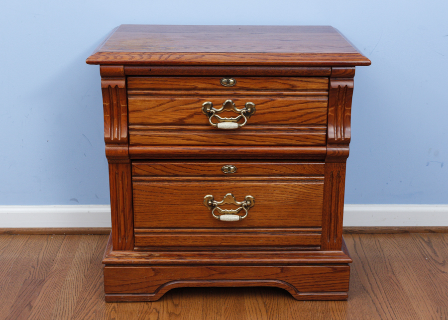 Lexington Oak Nightstand