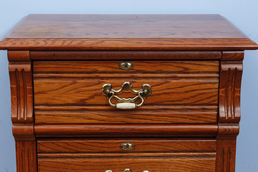 Lexington Oak Nightstand