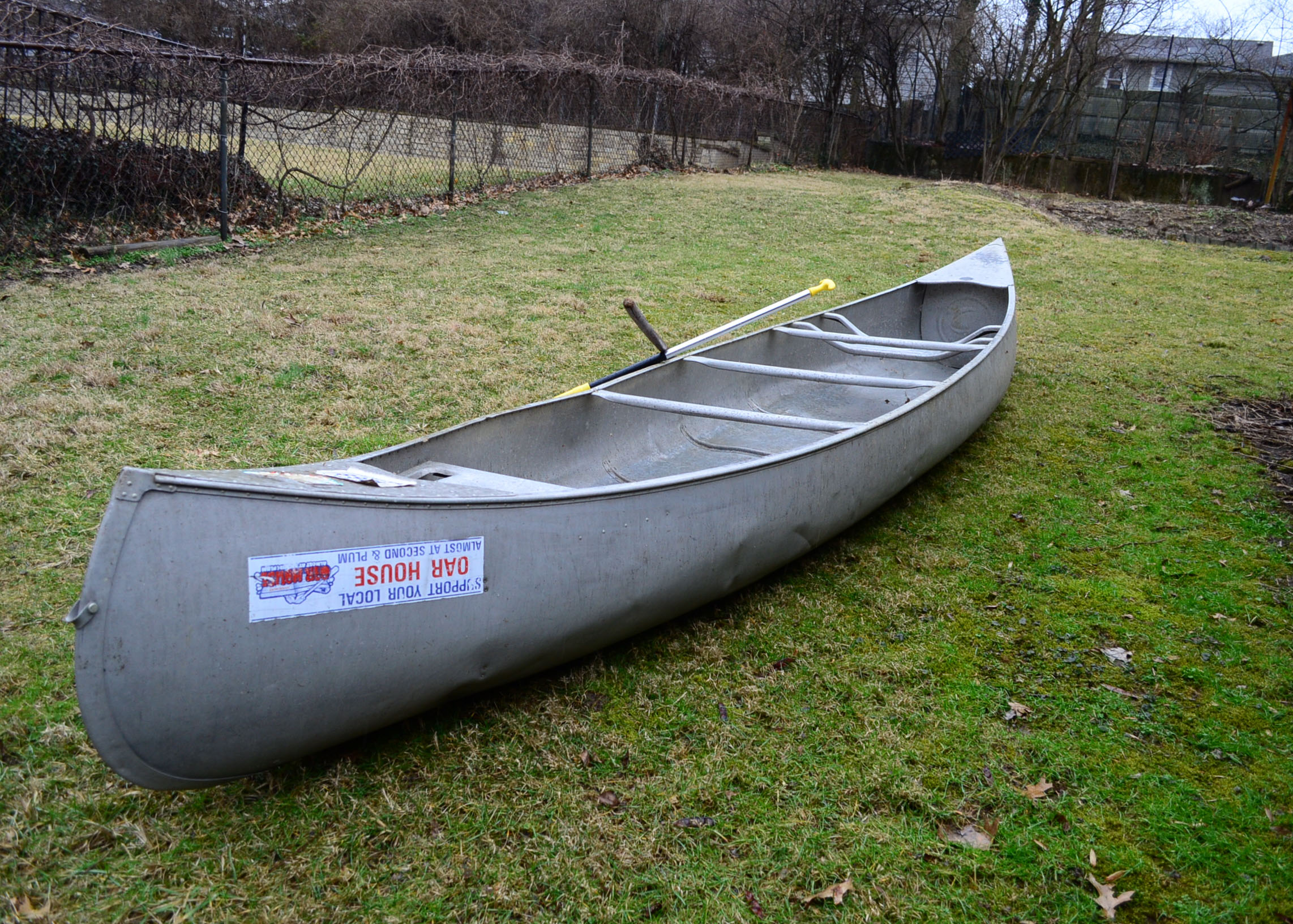 Grumman Aluminum Canoe With Oar and Pizza Paddle