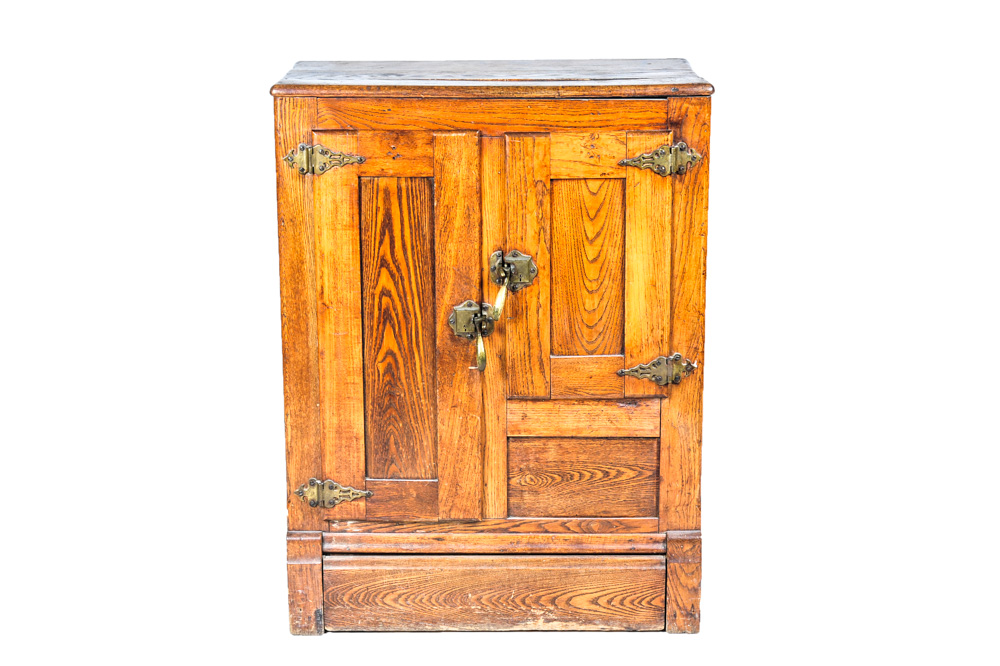 Oak Ice Box