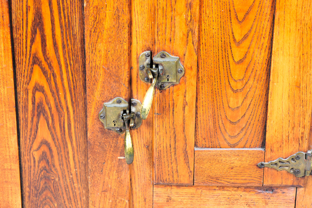 Oak Ice Box