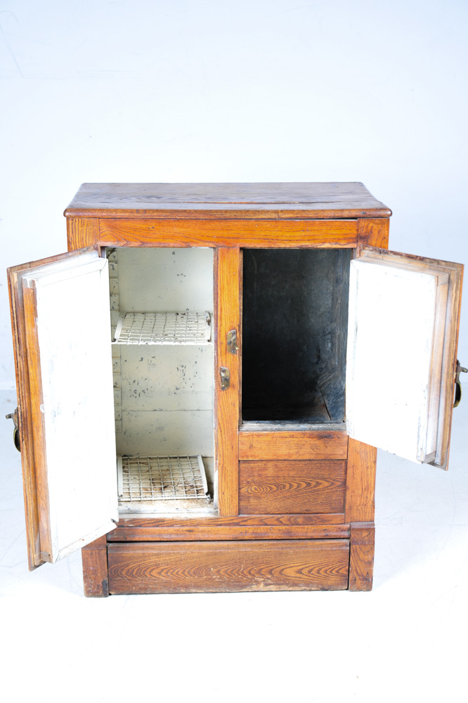 Oak Ice Box