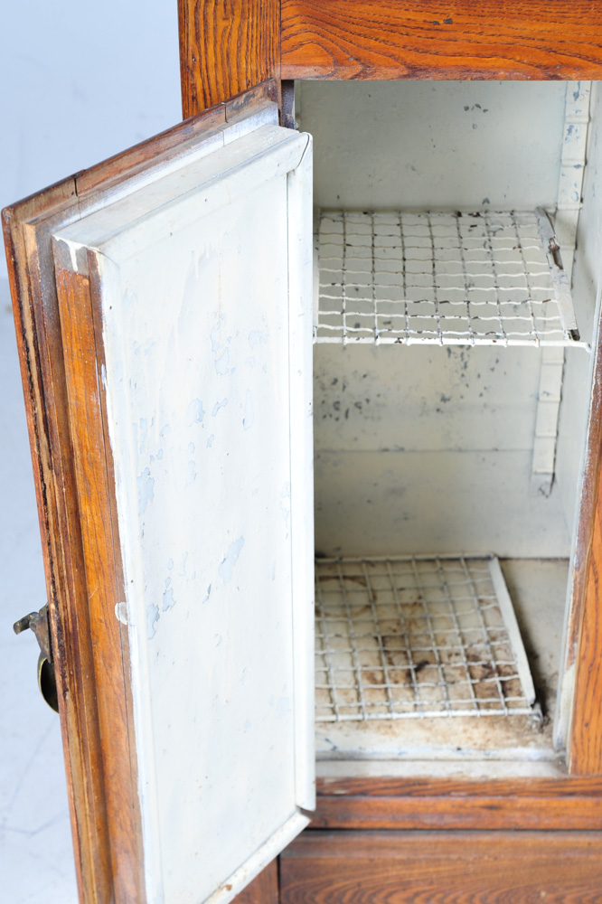 Oak Ice Box