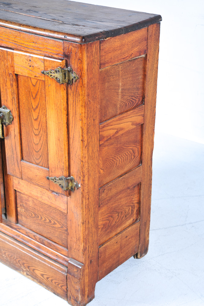 Oak Ice Box
