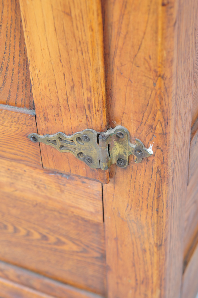 Oak Ice Box