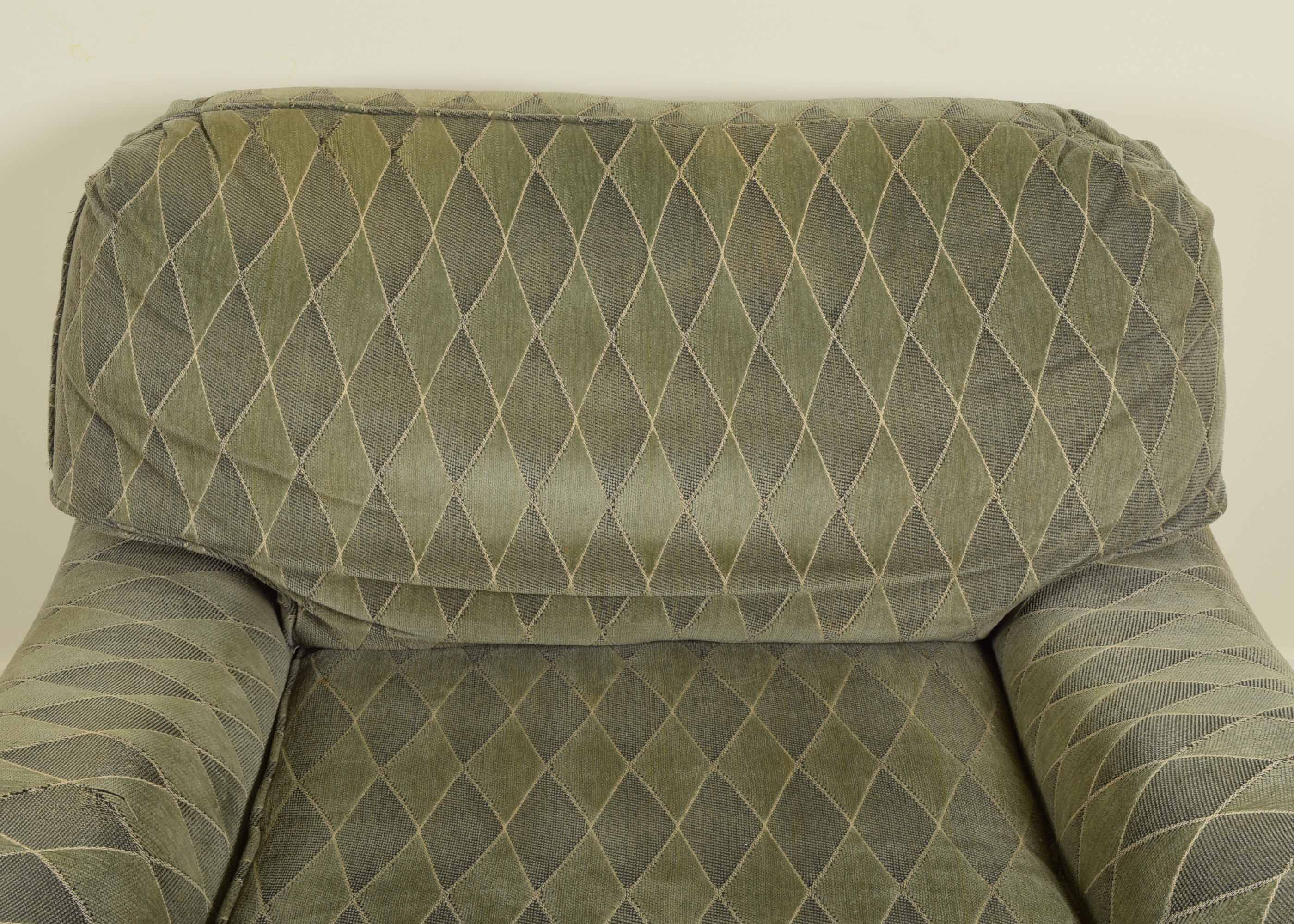 Oversized Upholstered Club Chair