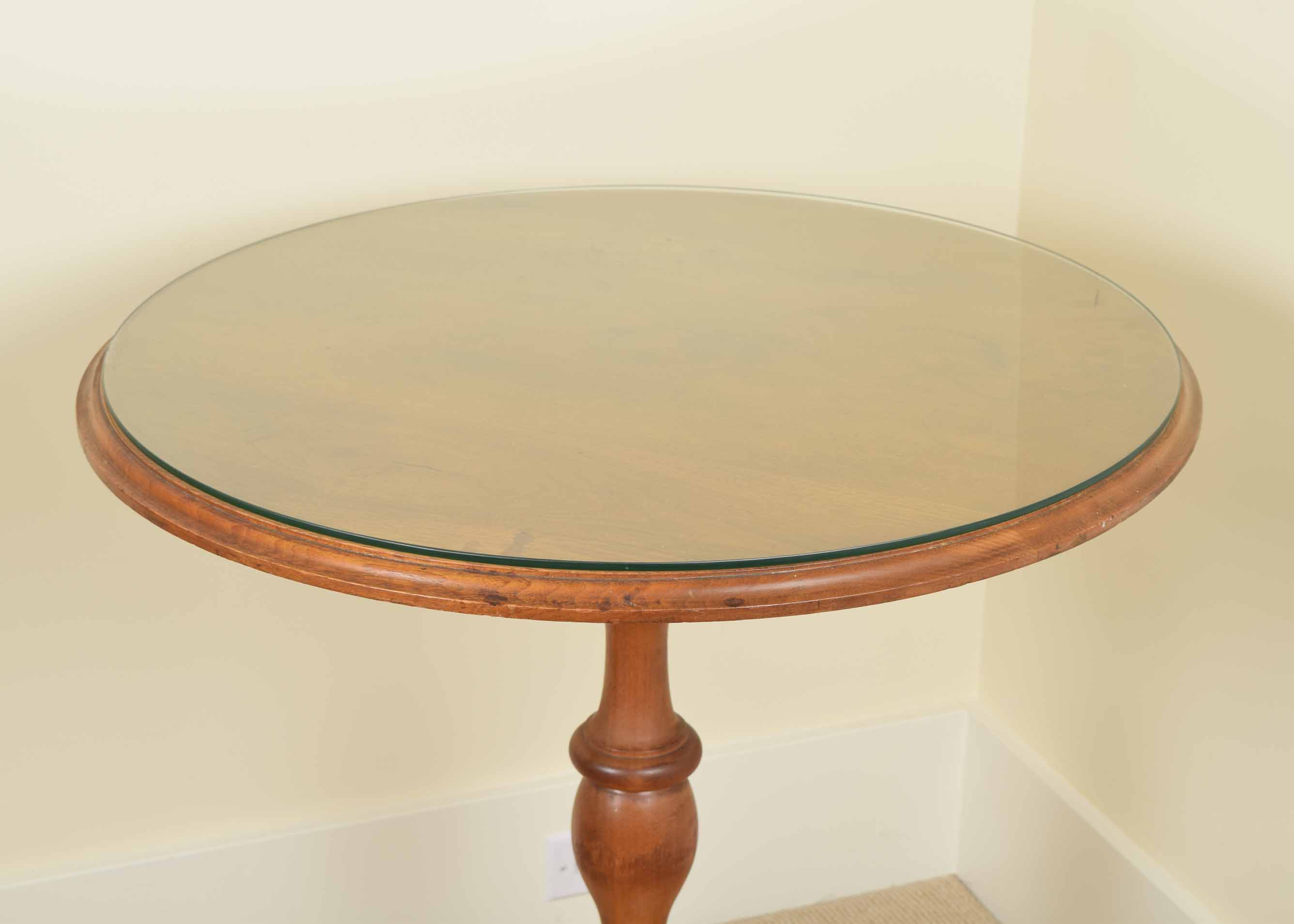 Round Oak Pedestal Side Table