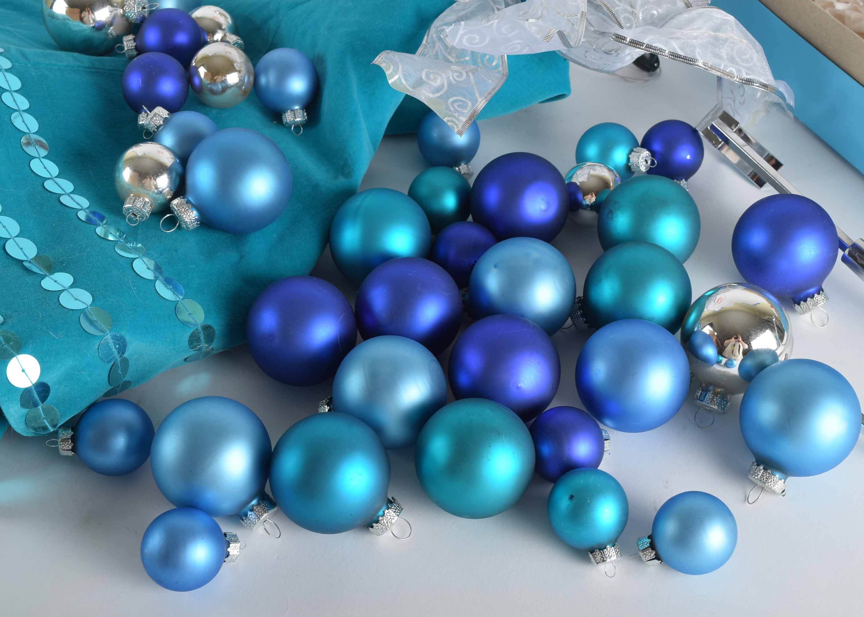 Christmas Decorating Assortment