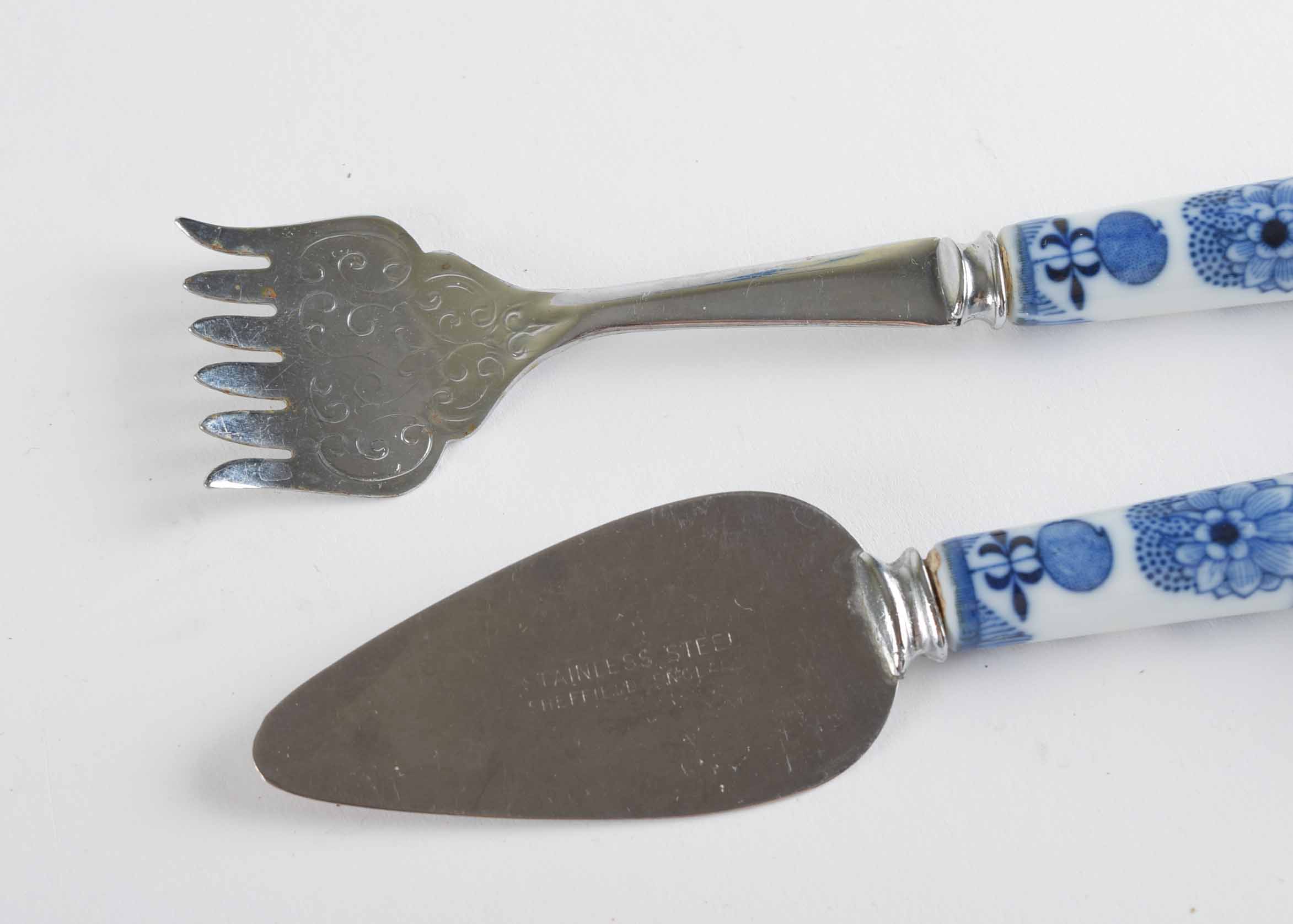 Prill Blue Onion Sheffield England Blue Danube Stainless Cheese Server Pair