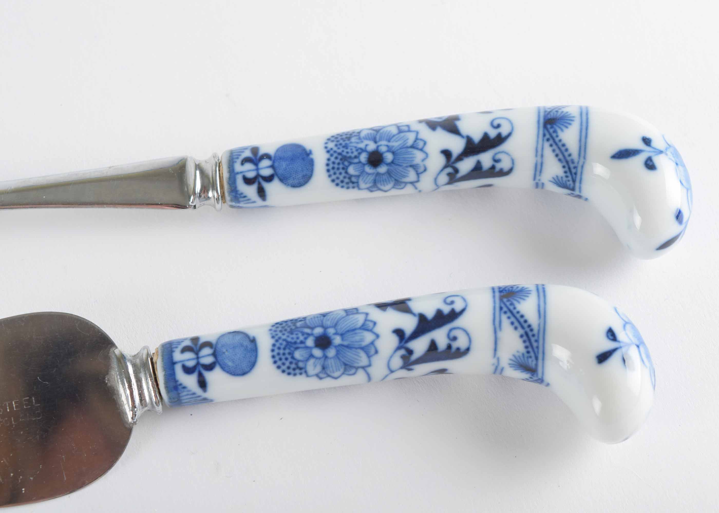 Prill Blue Onion Sheffield England Blue Danube Stainless Cheese Server Pair