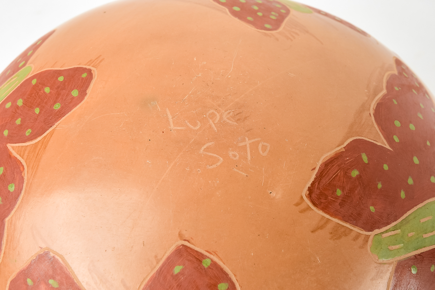 Mata Ortiz Pottery Vase by Lupe Soto