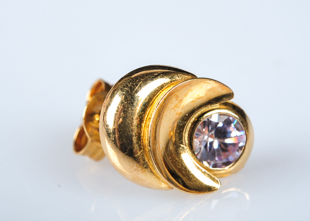 14K Yellow Gold and Imitation Diamond Earrings