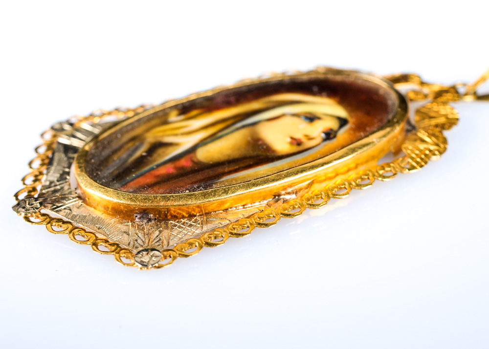 18K Yellow and White Gold Religious Pendant