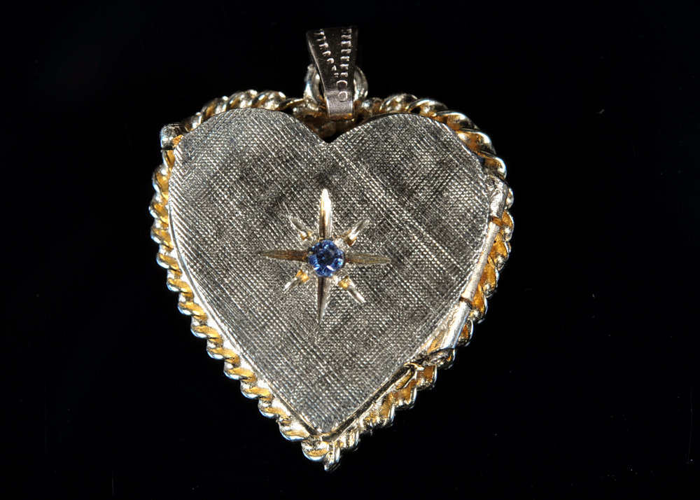 14K Yellow Gold Heart Locket