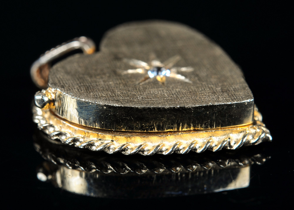 14K Yellow Gold Heart Locket