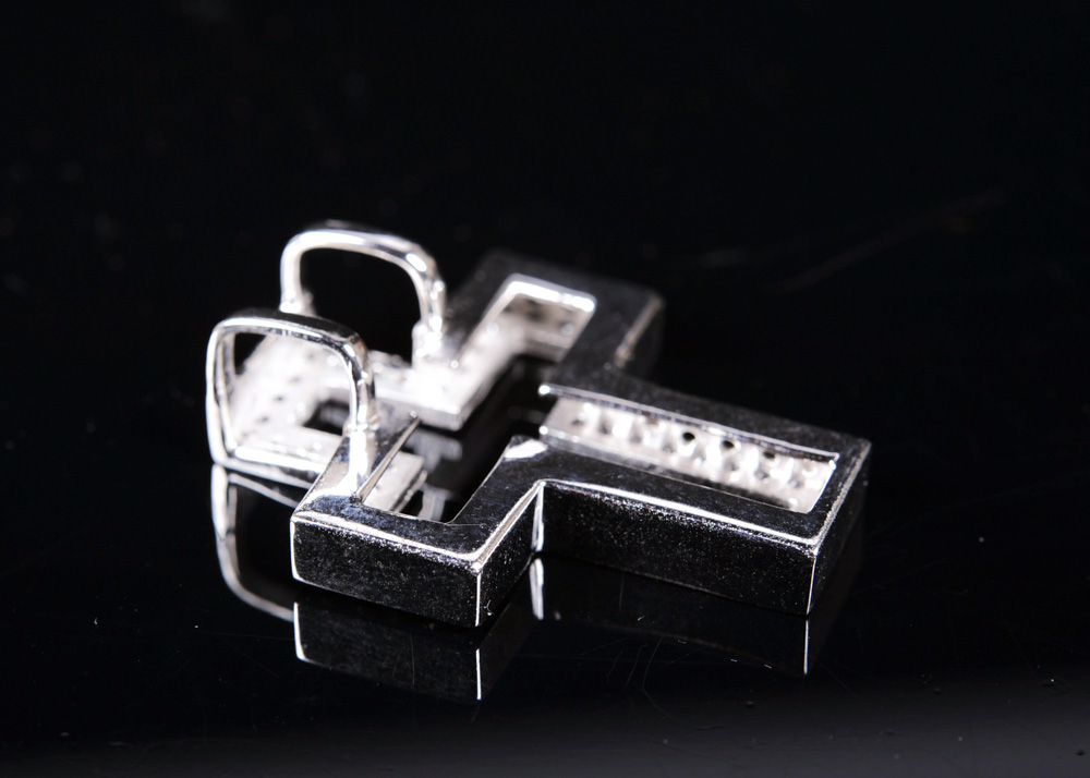 14K White Gold and Imitation Diamond Cross Pendant