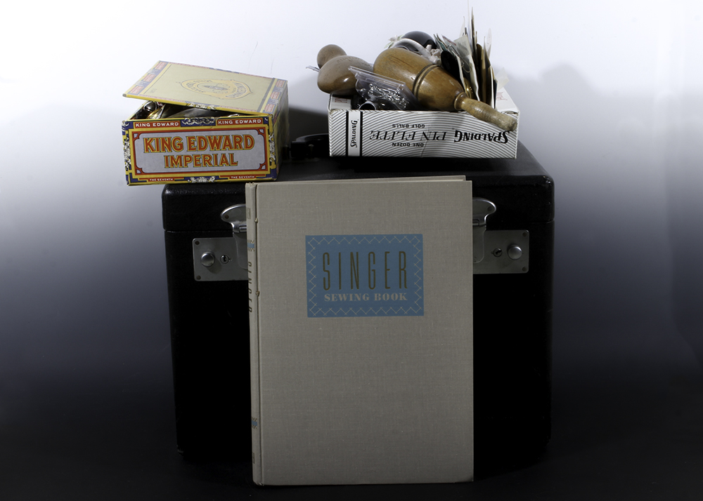 Singer Featherlight 221 Sewing Machine and Accessories