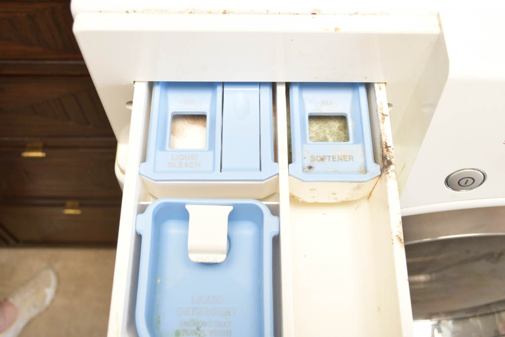 LG Tromm Electric Washer and Dryer with Pedestals