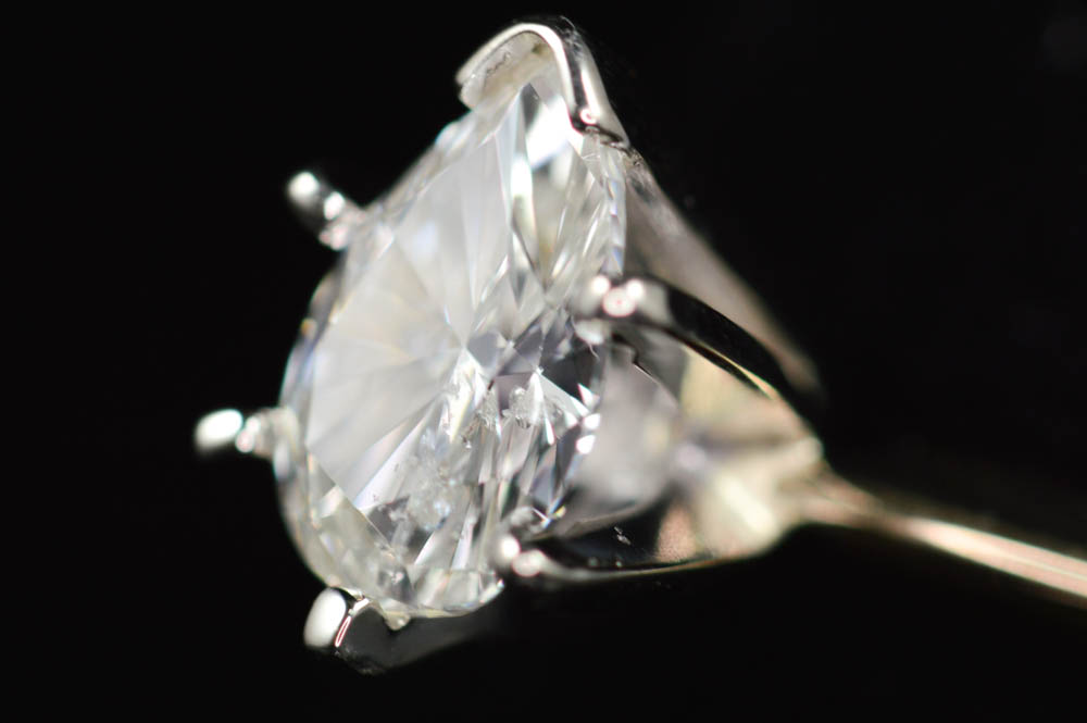 0.68CT 14K Yellow Gold Pear-Shaped Diamond Engagment Ring