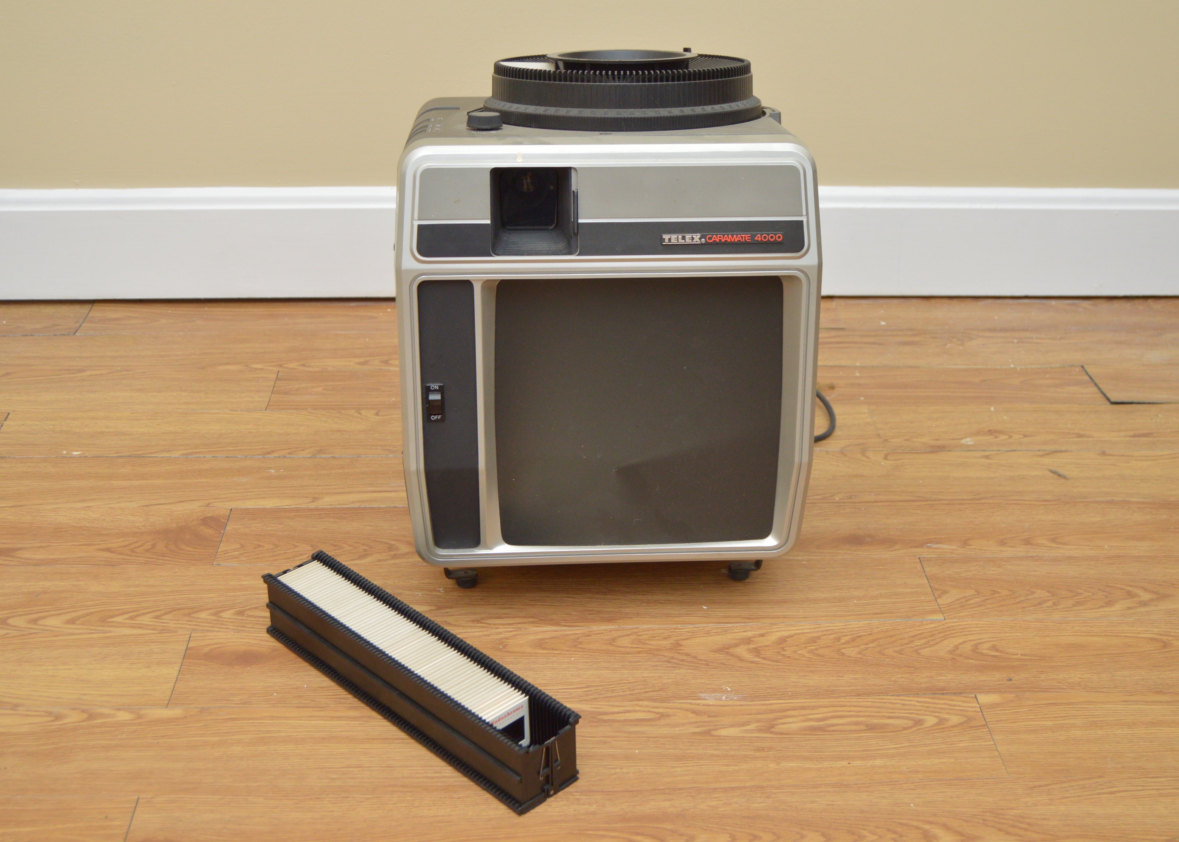 Vintage Telex Caramate 4000 Carousel Slide Viewer