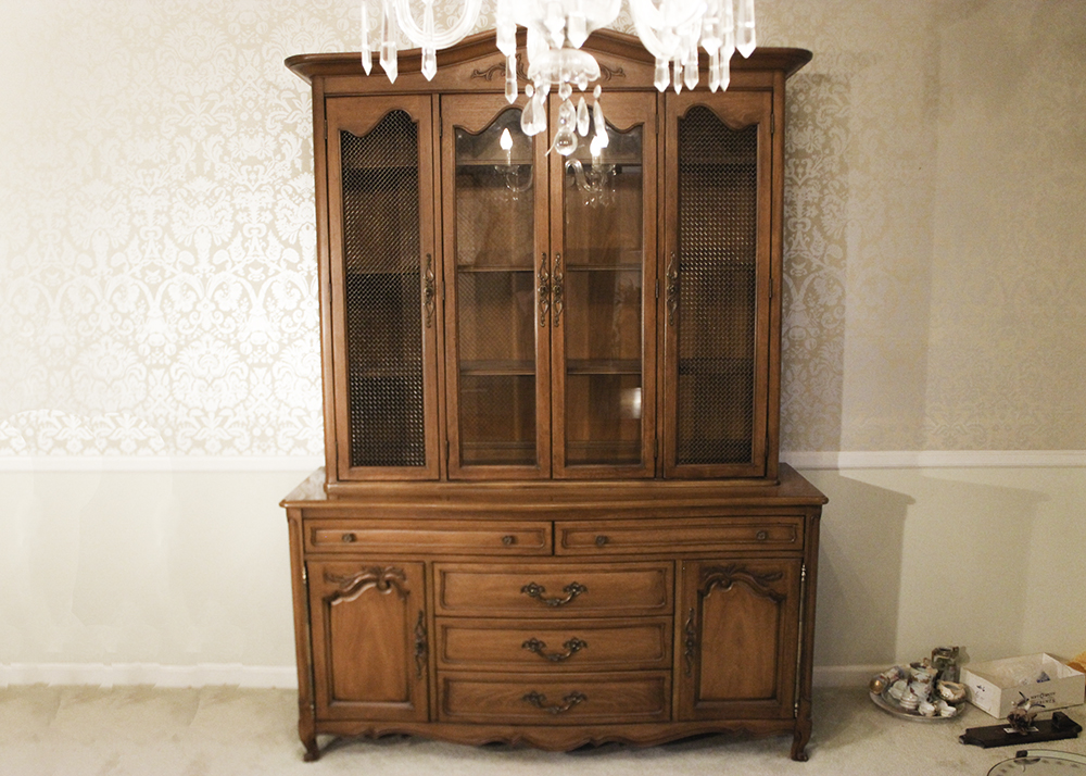 White Fine Furniture China Cabinet Hutch