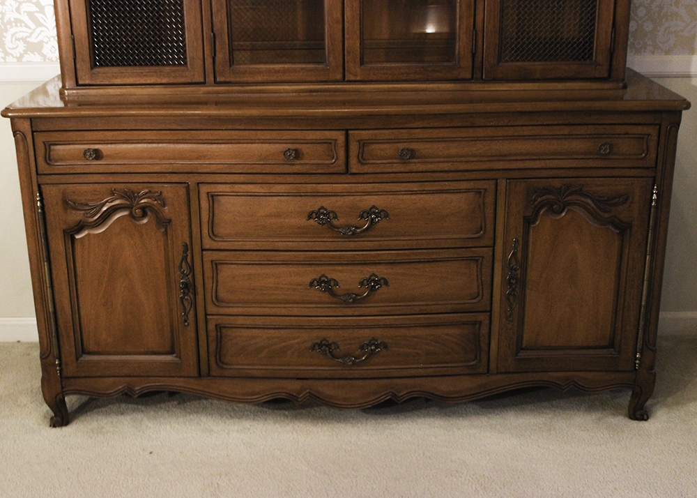 White Fine Furniture China Cabinet Hutch