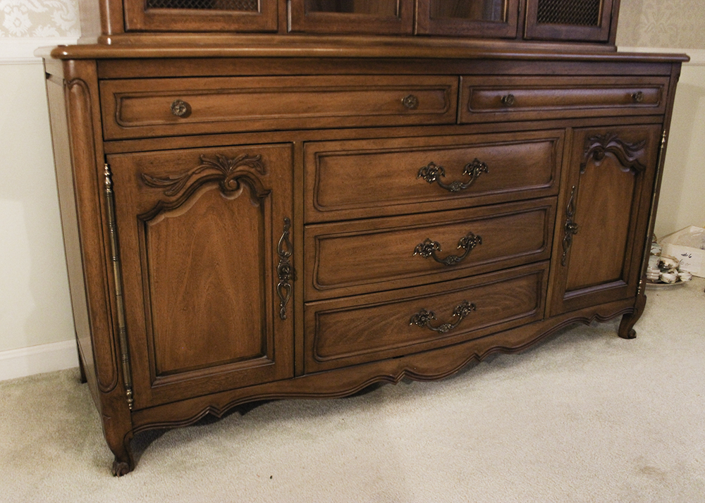 White Fine Furniture China Cabinet Hutch