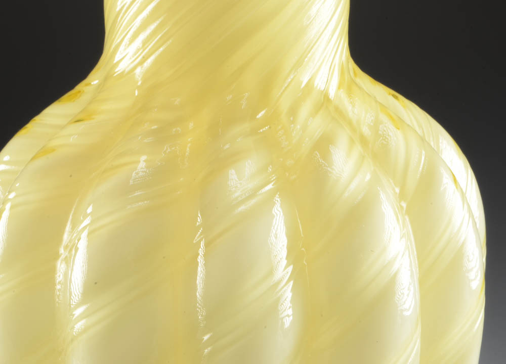 Vintage Sunflower Yellow Fenton Vase