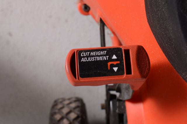 Black&Decker Lawn Hog Electric Mulching Lawnmower Model MM575