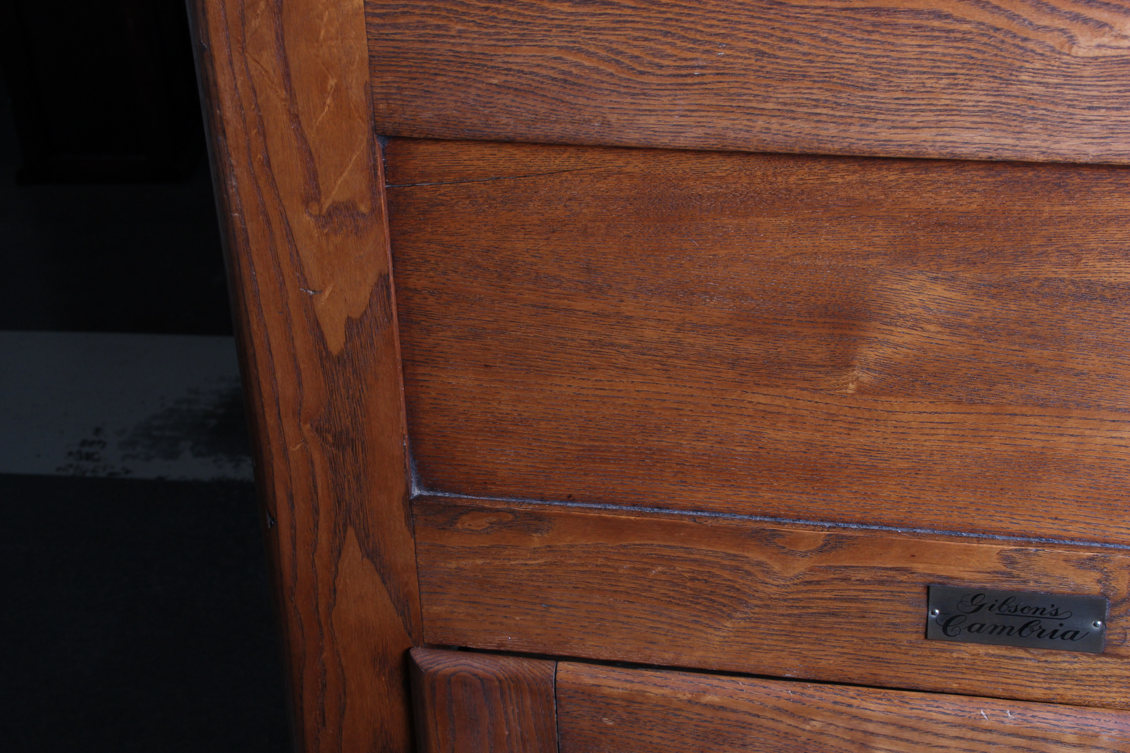 Vintage Gibson Cambria Oak Icebox