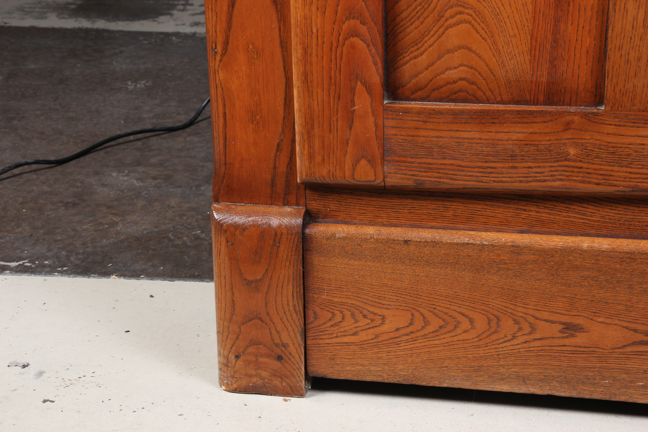 Vintage Gibson Cambria Oak Icebox