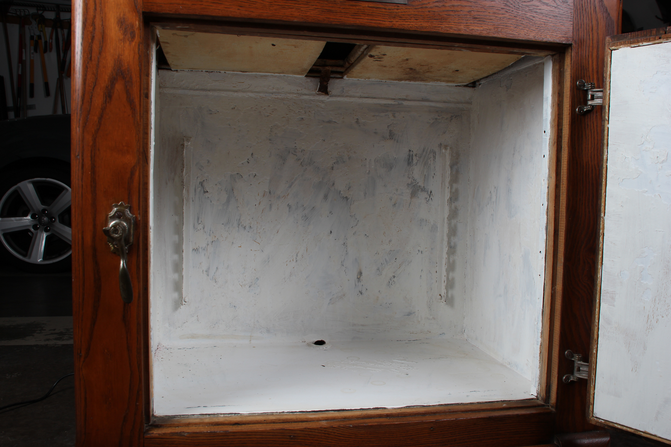 Vintage Gibson Cambria Oak Icebox