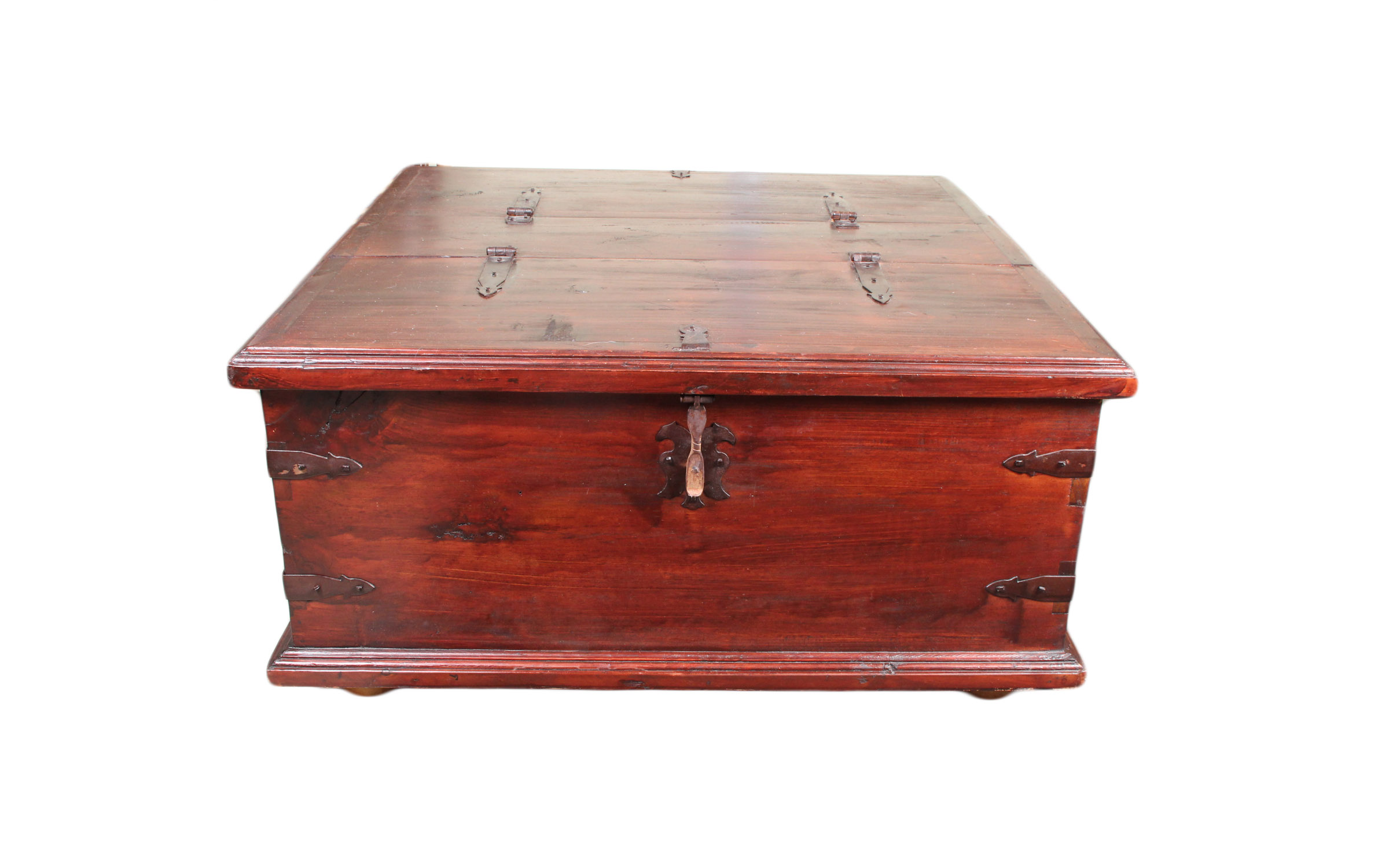 Cherry Stained Pine Trunk Coffee Table