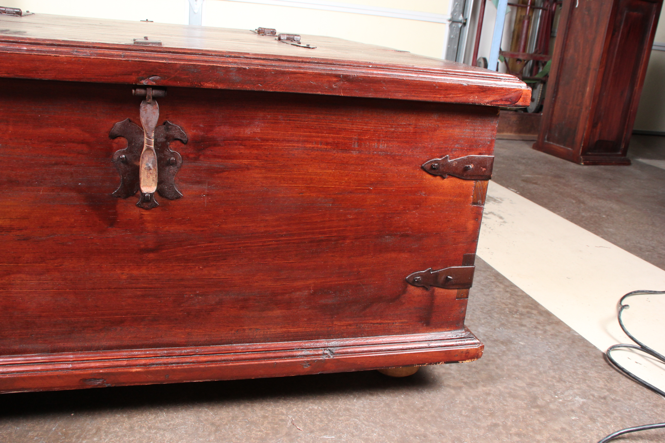 Cherry Stained Pine Trunk Coffee Table