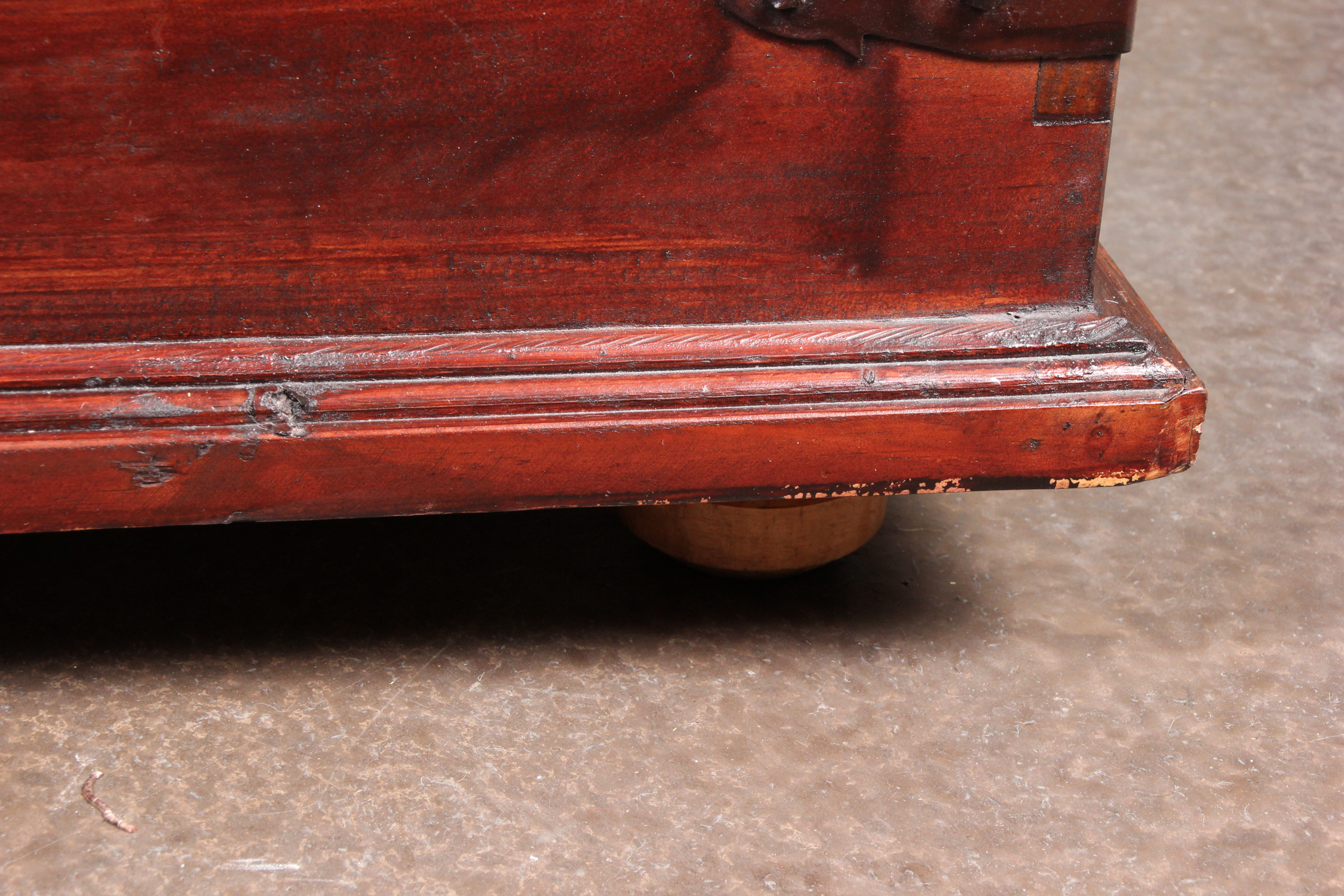 Cherry Stained Pine Trunk Coffee Table