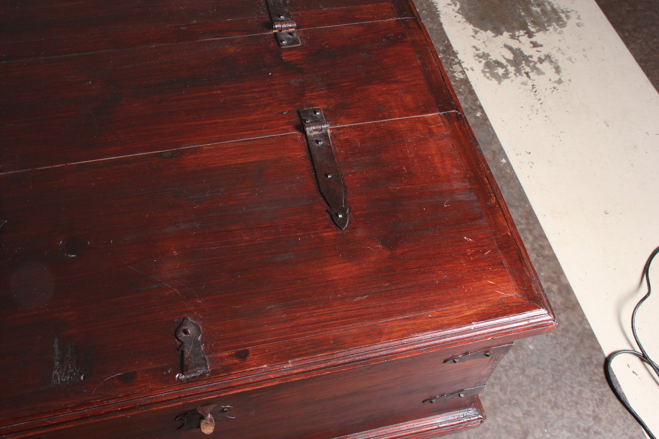 Cherry Stained Pine Trunk Coffee Table