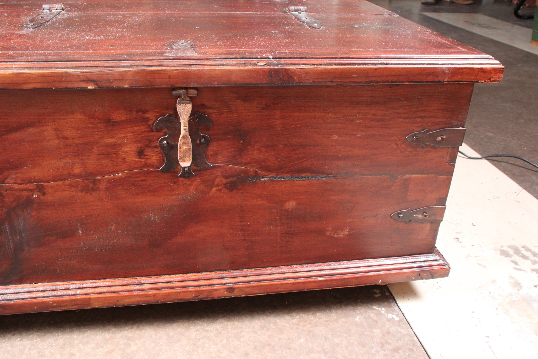 Cherry Stained Pine Trunk Coffee Table