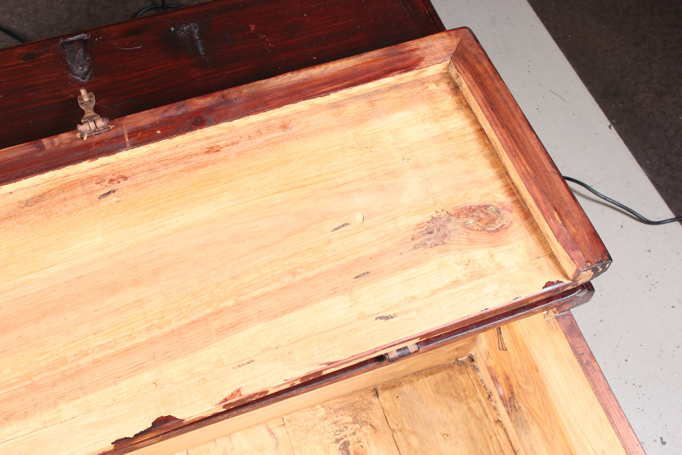 Cherry Stained Pine Trunk Coffee Table