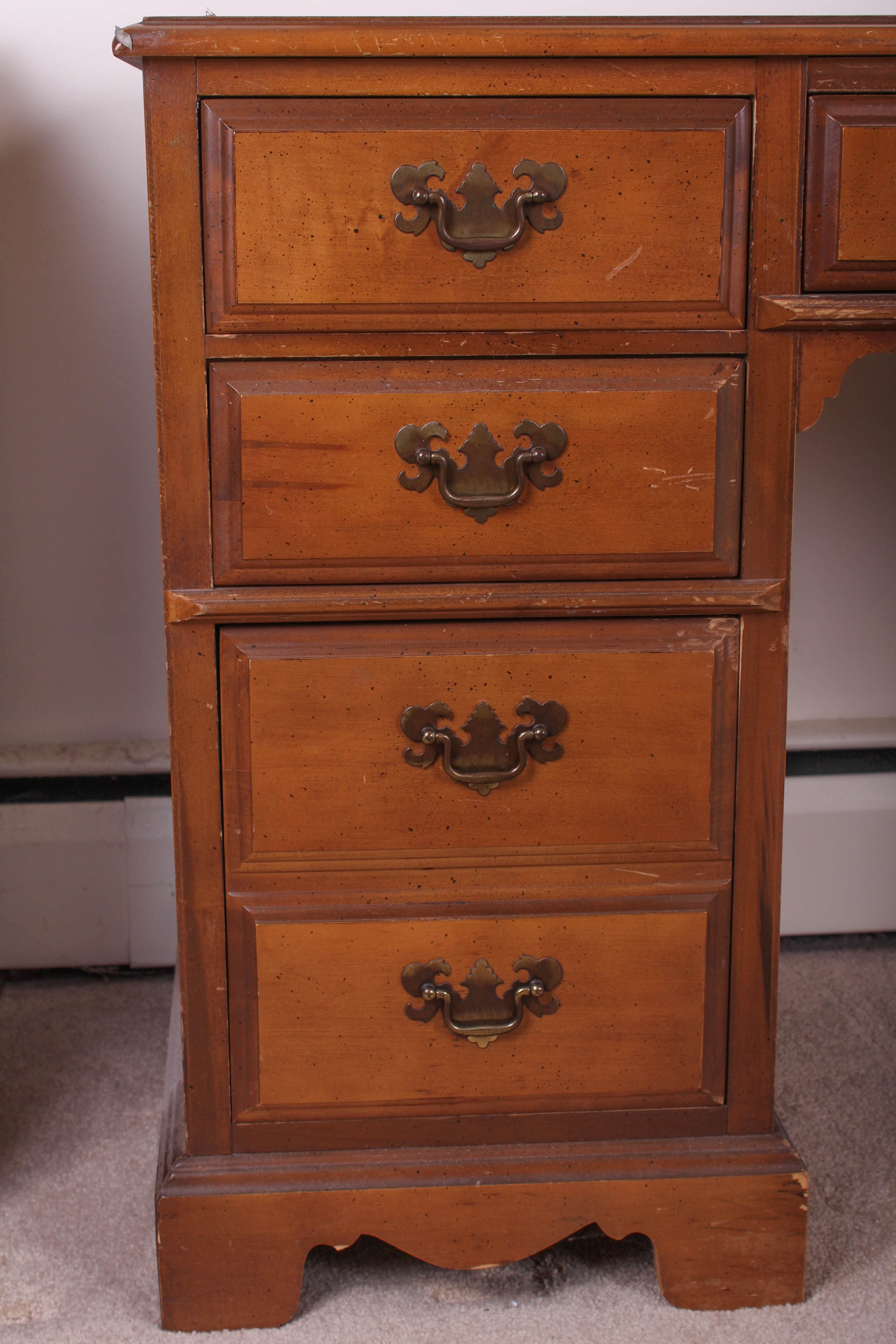 Vintage Cherry Finish Bassett Furniture Desk