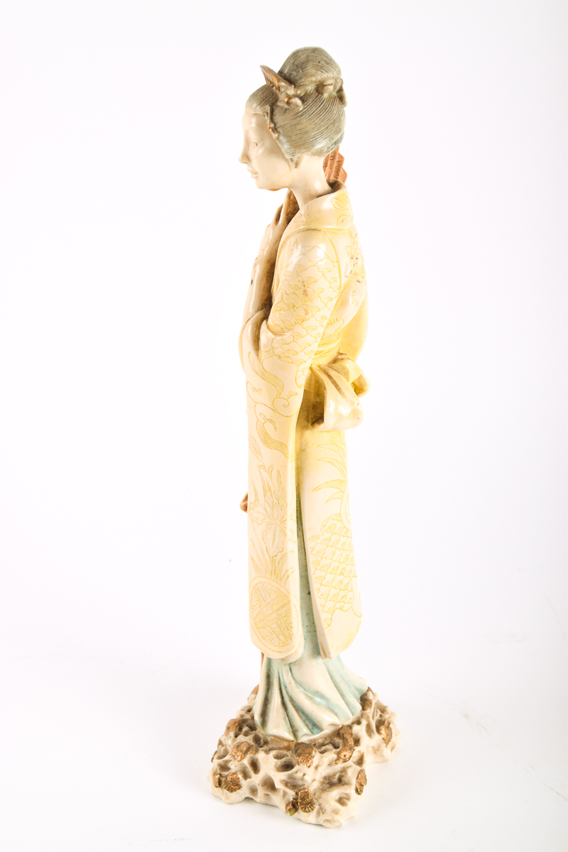 Norleans Japanese Figurine