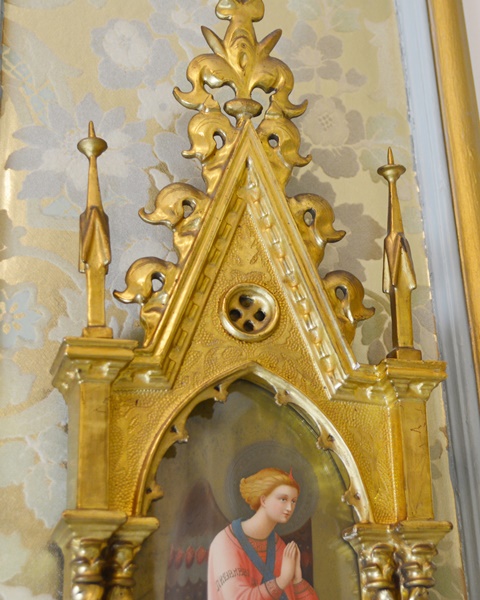 Pair of Framed Florentine Style Chromolithographs