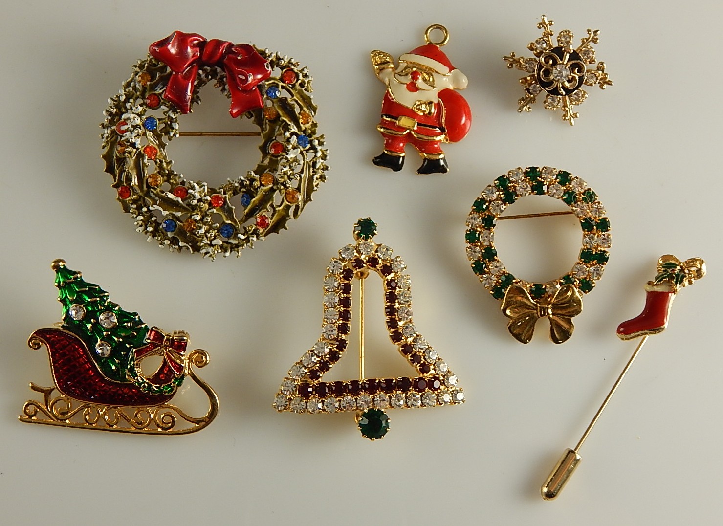 Vintage Christmas Themed Pins