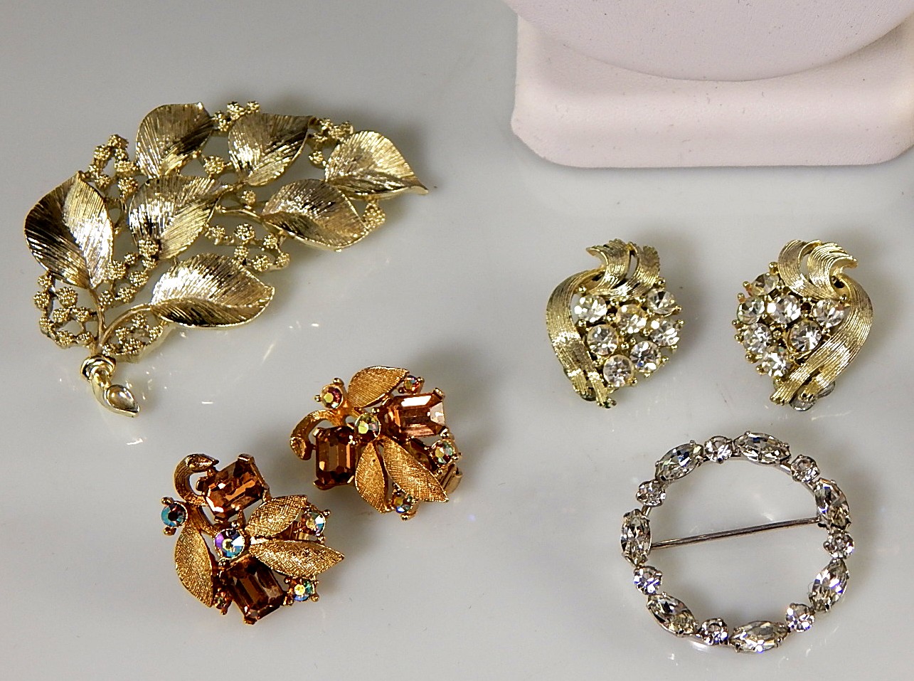 Vintage Signed Jewelry - Lisner, Krementz