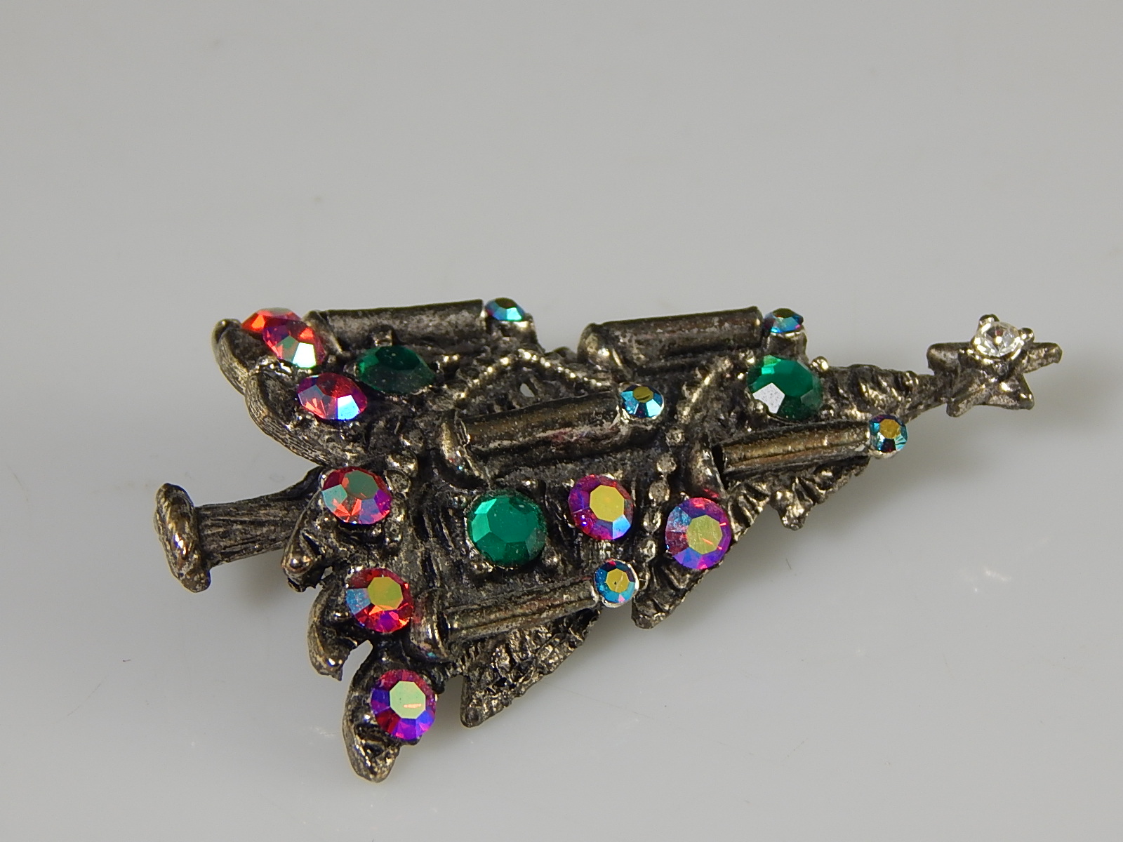 Vintage Weiss Signed Christmas Tree Pin