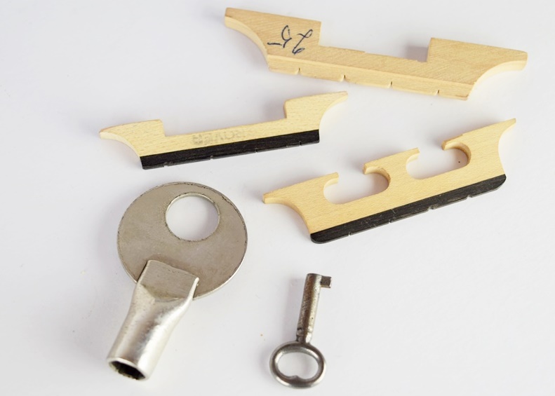 Highly Collectible Circa 1935 May Bell Four String Banjo