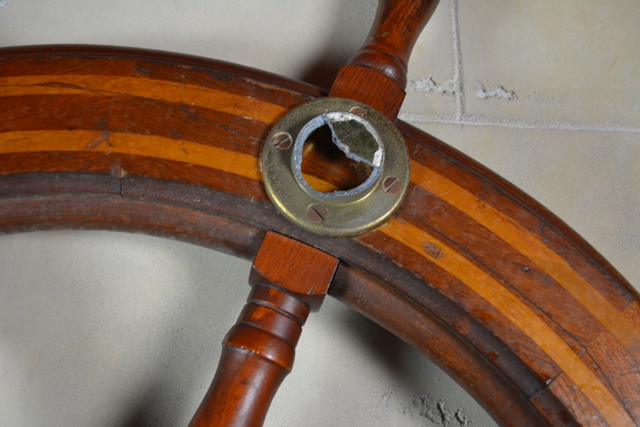 Large Ships Wheel